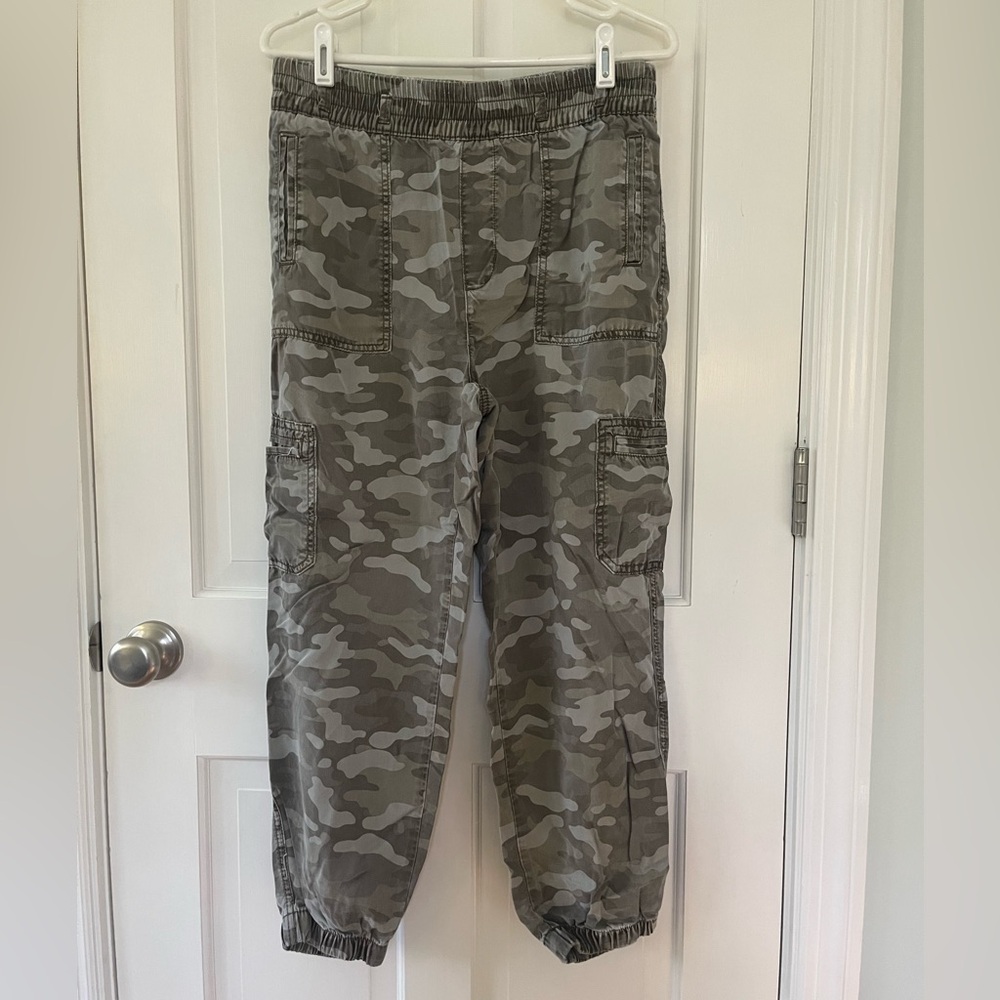 American Eagle Camouflage Cargo Jogger Pants Size Medium